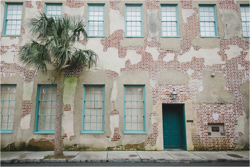 ShawPhotographyCoCharleston_Wedding_photographers_Engagement_Session_Queen_Street_0011