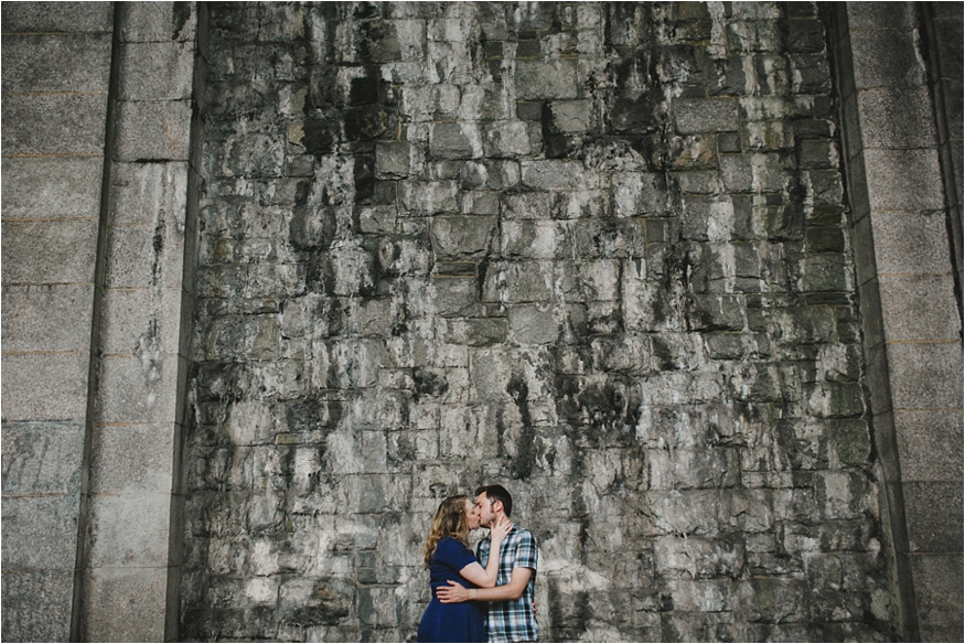 NYC-ENGAGEMENT-SESSSION-NWOOD-FT-TRYON-CLOISTERS_0009