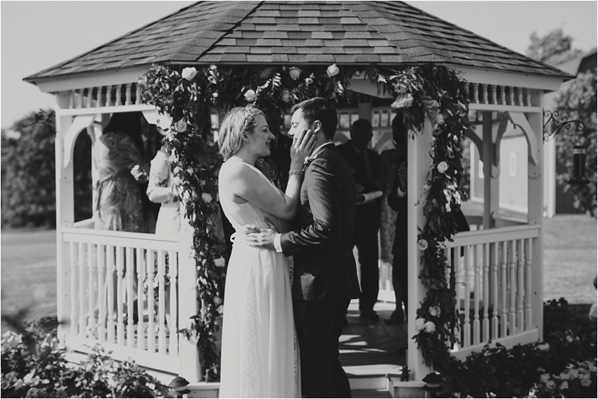 Nantucket_and_Portland_Maine_wedding_photographer_Outdoor_wedding_0031