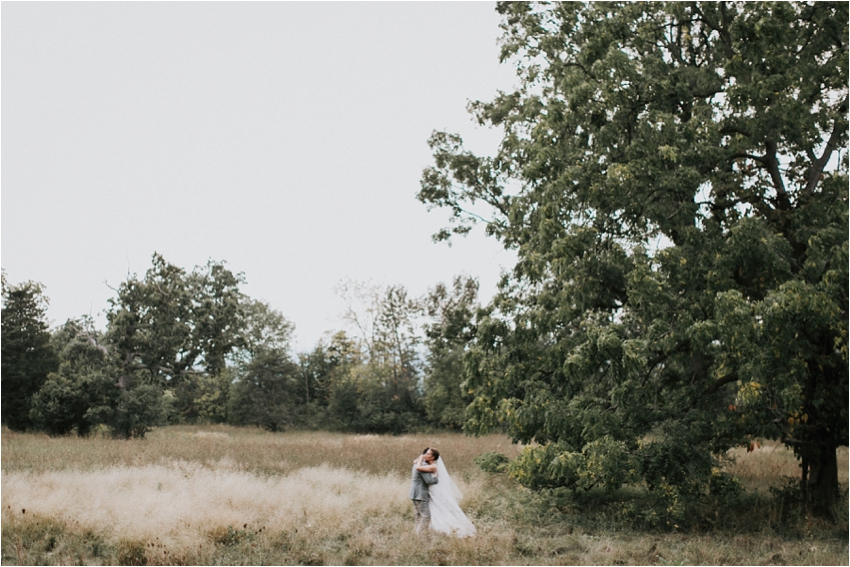 Wadsworth Homestead Geneseo Wedding | Elegant Outdoor Wedding Photos