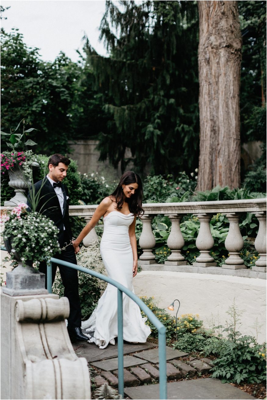 A Classic Twentieth Century Club of Buffalo Wedding | Buffalo New York