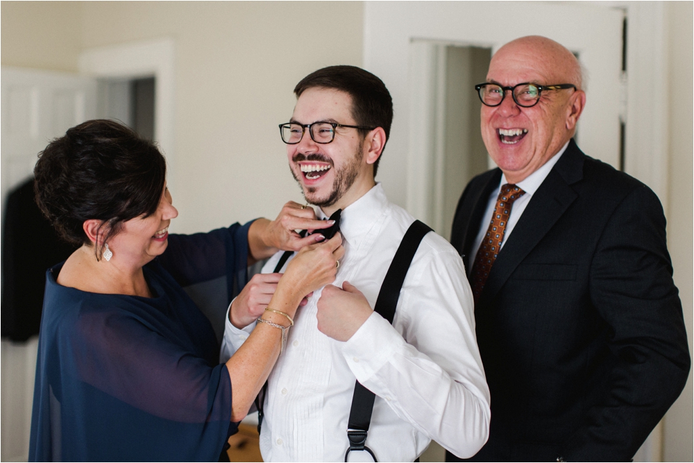 Wedding at the Frank Lloyd Wright Fontana Boathouse in Buffalo, New York. | Shaw Photo Co.