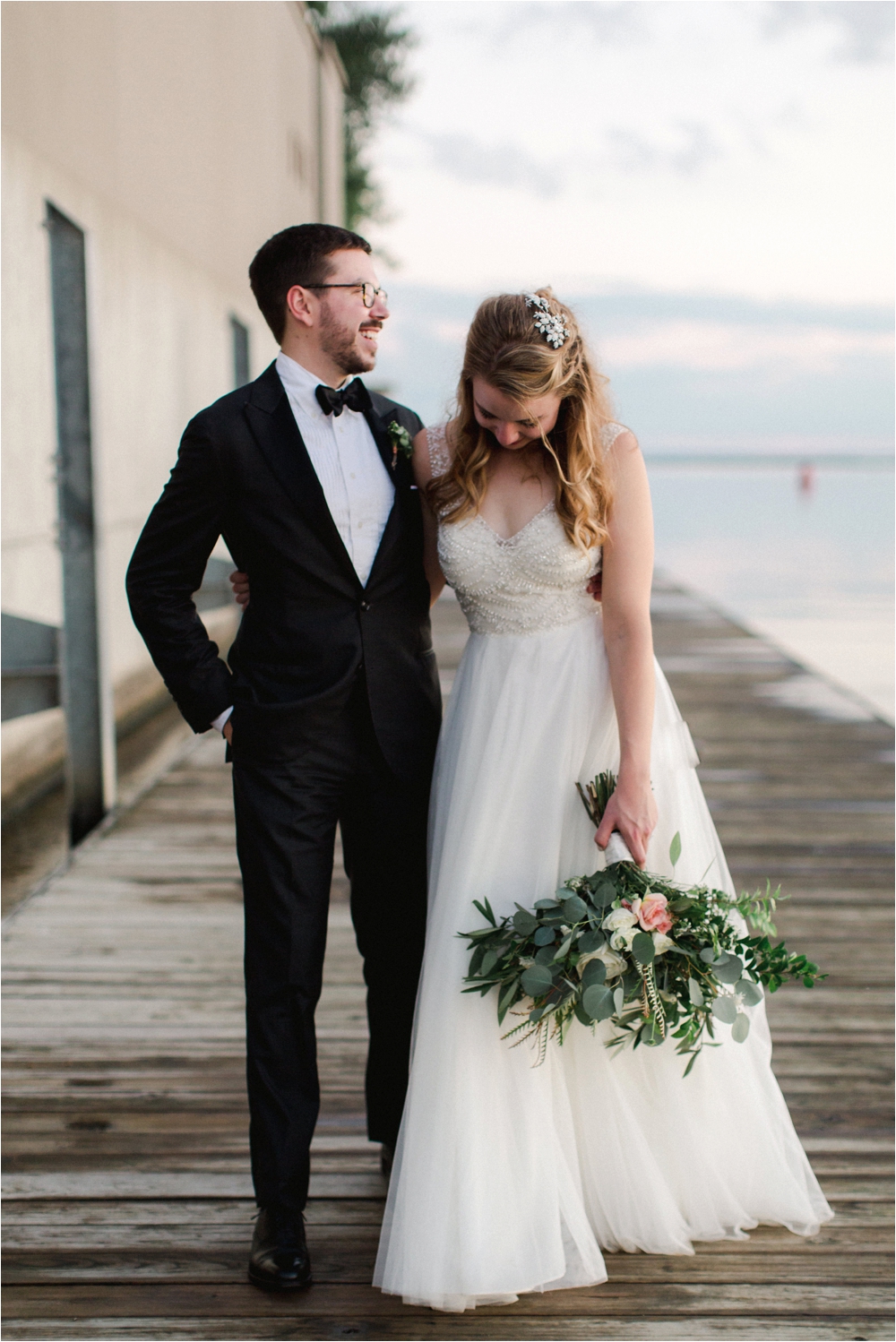 Wedding at the Frank Lloyd Wright Fontana Boathouse in Buffalo, New York. | Shaw Photo Co.