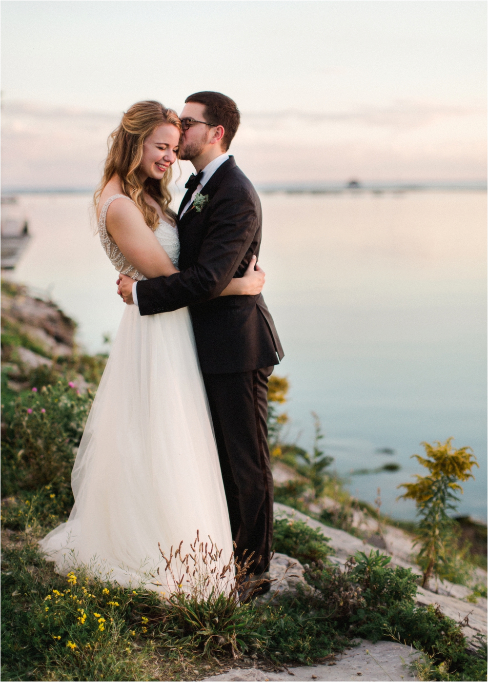 Wedding at the Frank Lloyd Wright Fontana Boathouse in Buffalo, New York. | Shaw Photo Co.