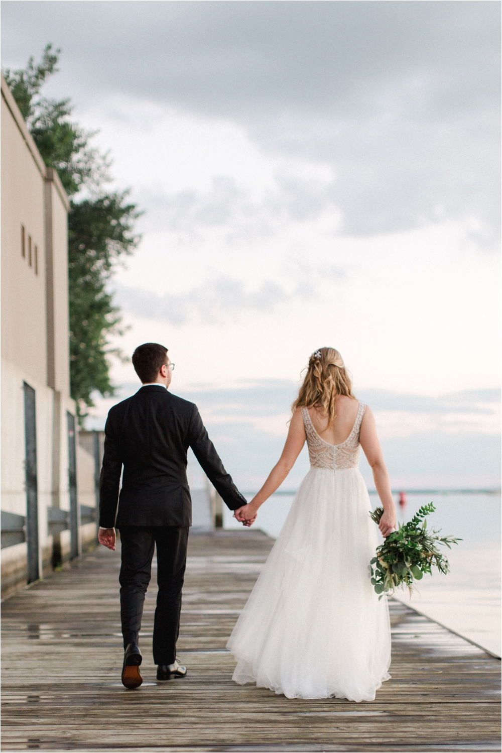 Wedding at the Frank Lloyd Wright Fontana Boathouse in Buffalo, New York. | Shaw Photo Co.