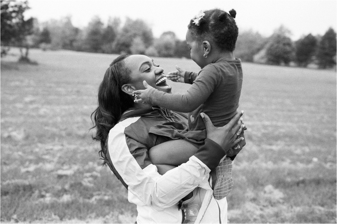 The Bryant Family Session in Delaware Park - North Buffalo Family Photography by Shaw Photo Co. 