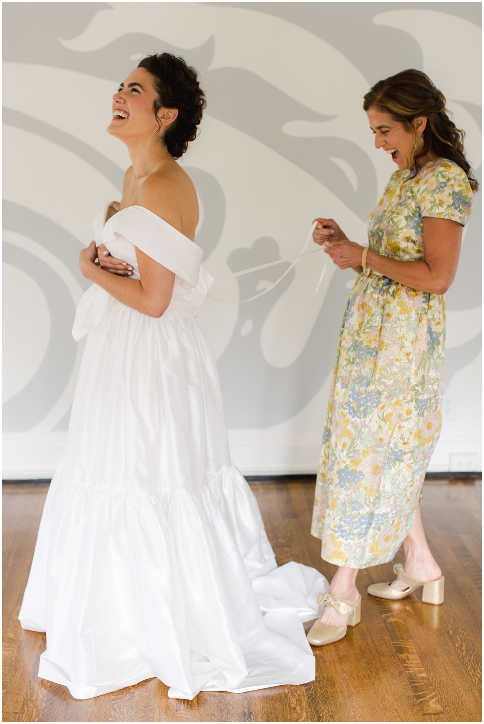 Bride getting ready at Knox Farms