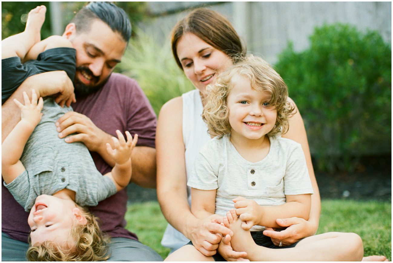 Backyard Family Photographer Buffalo, NY