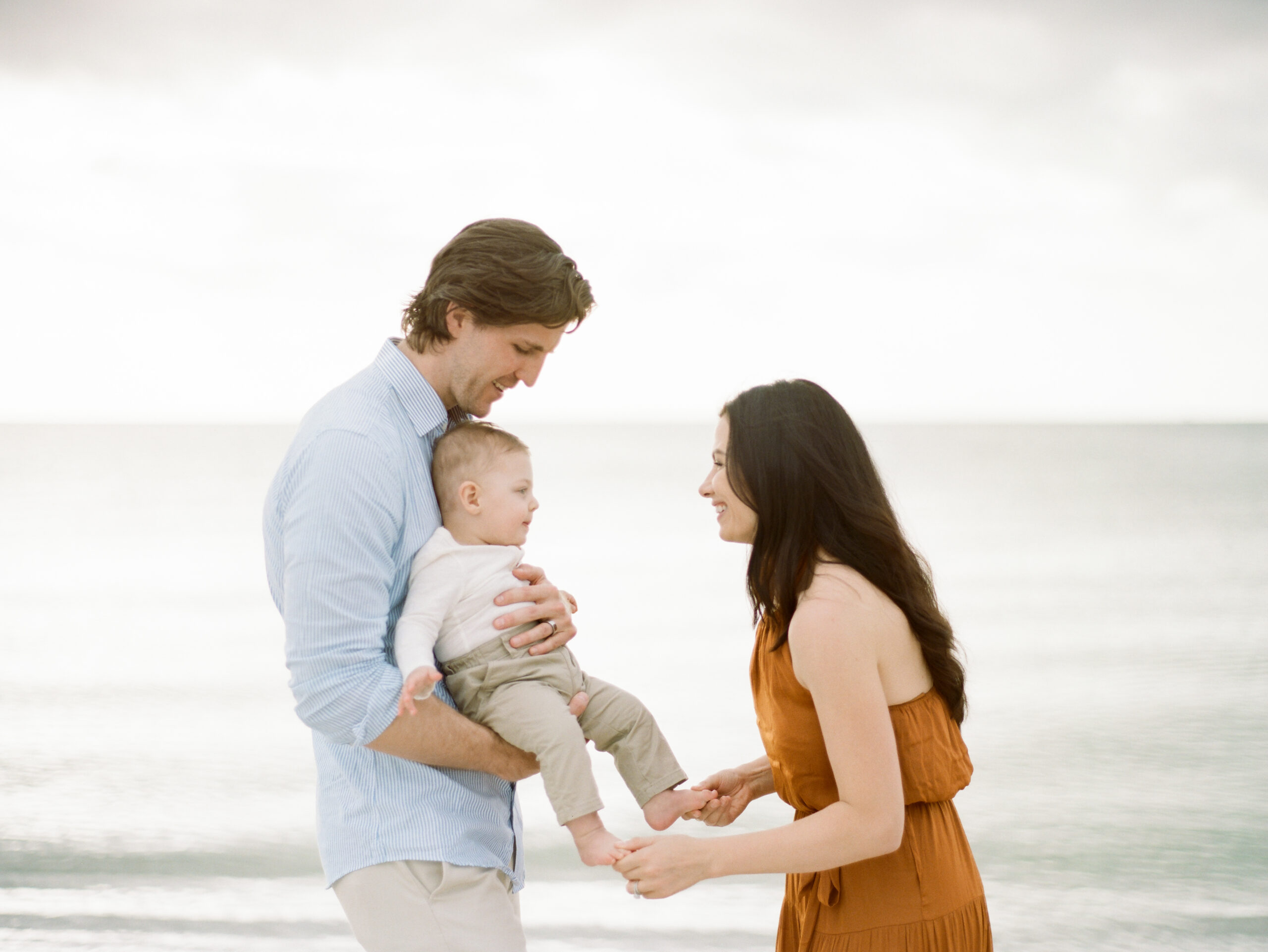 Four Seasons Photographer Naples: Capturing Your Memories on Film
